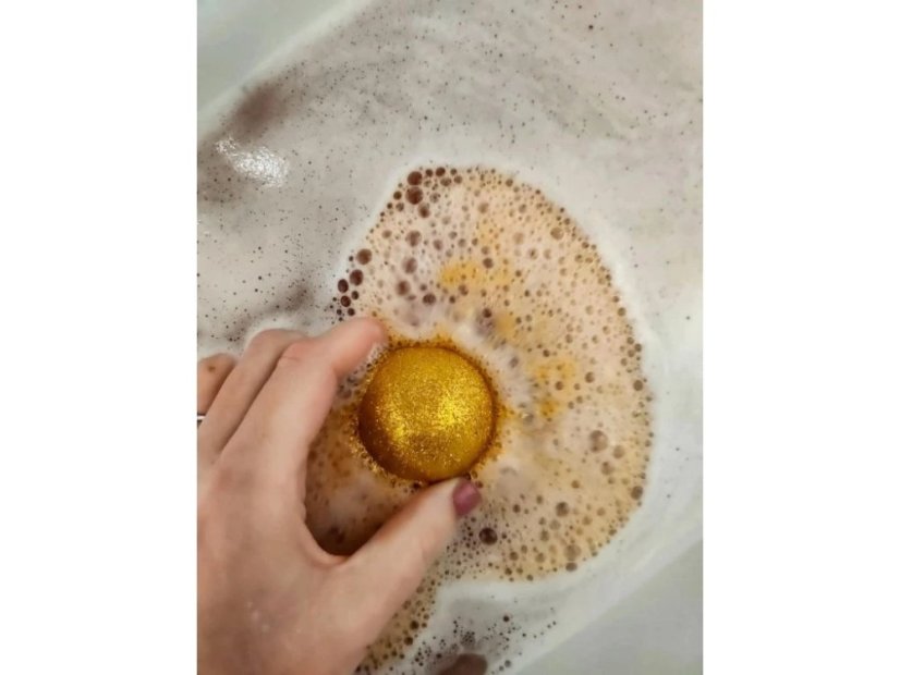 Šumivá bomba do koupele Perníček