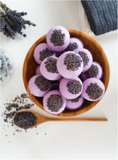 Šumivá Levanduľová bomba